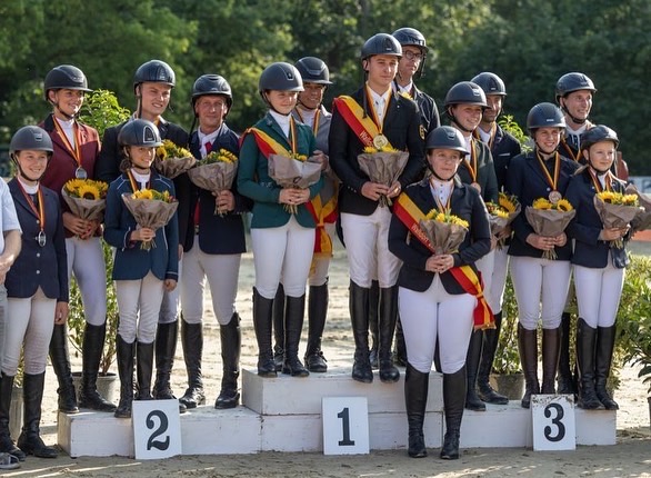 Annika Fackert wird nordbadische Pony-Meisterin